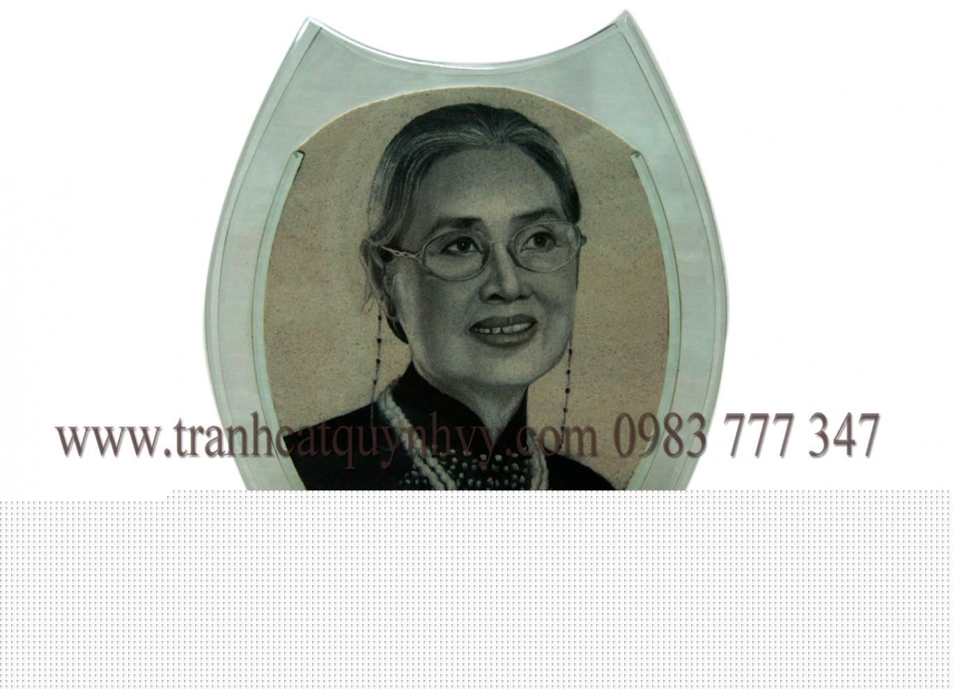 Chân Dung Đen Trắng
