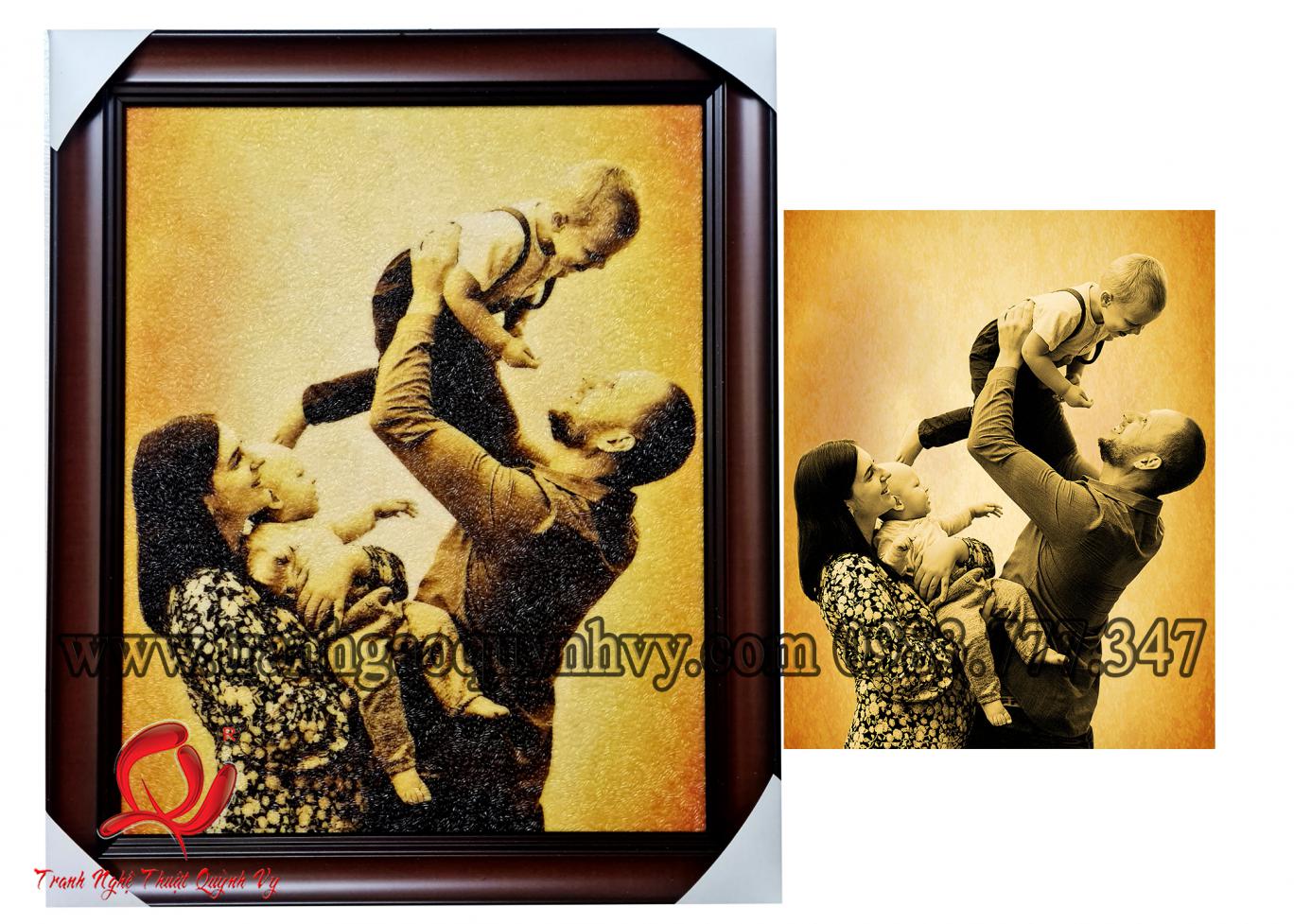Gia Đinh 4 người  40 x 50