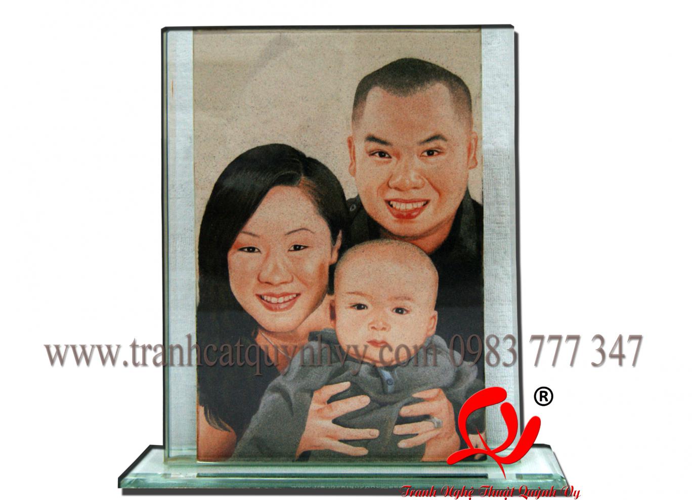 Chân Dung Gia Đình 3 người
