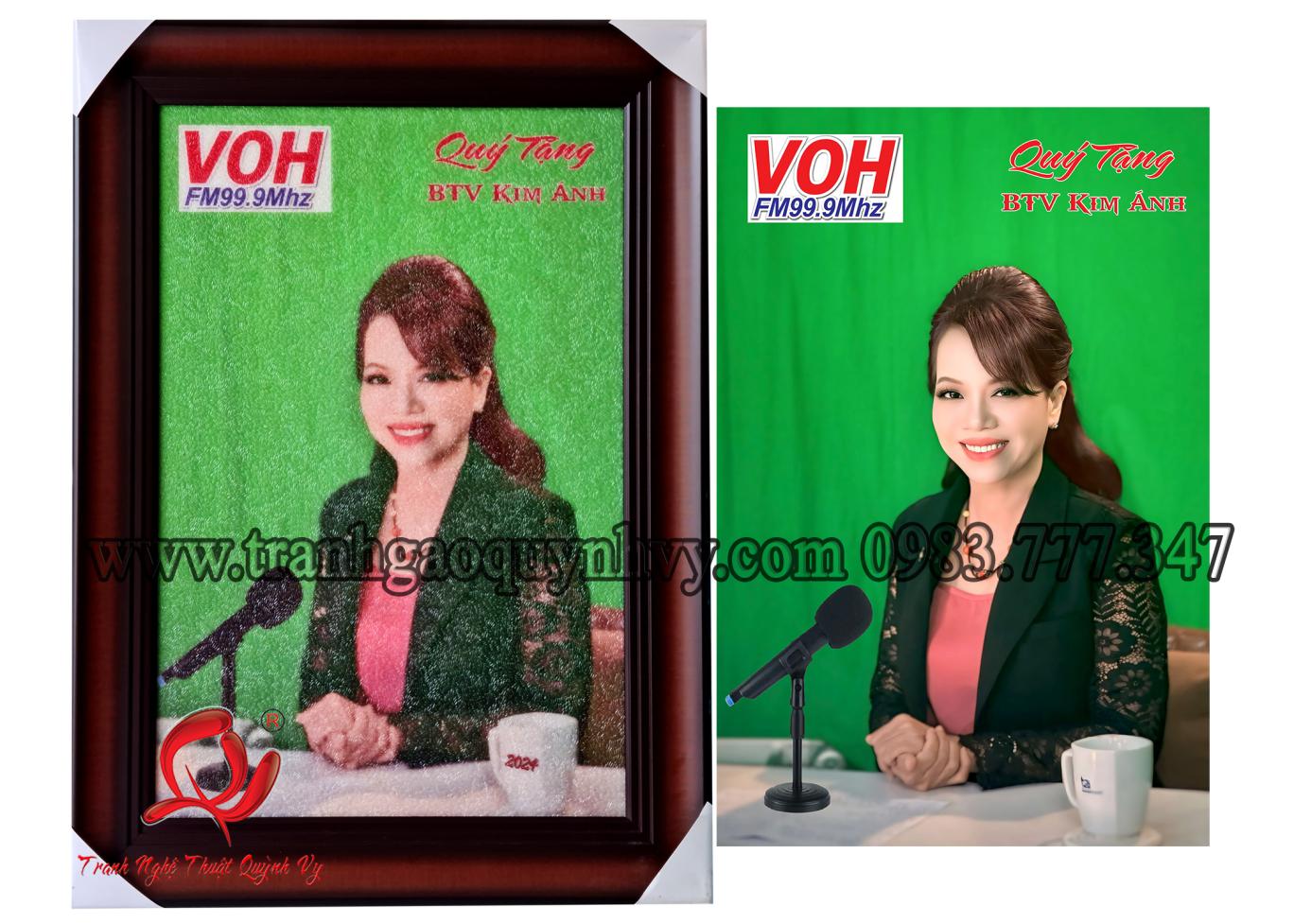 Chân Dung 1 người - Logo VOH 40 x 60